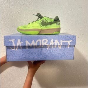 Ja Morant Nike Zombie Basketball sneakers Size 2.5 youth